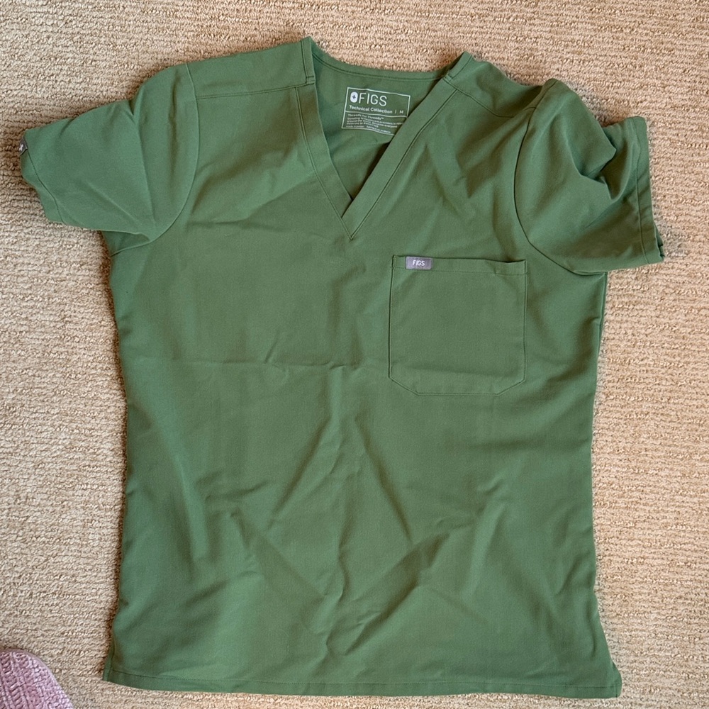 Figs Catrina One Pocket Green V-Neck Scrub Top